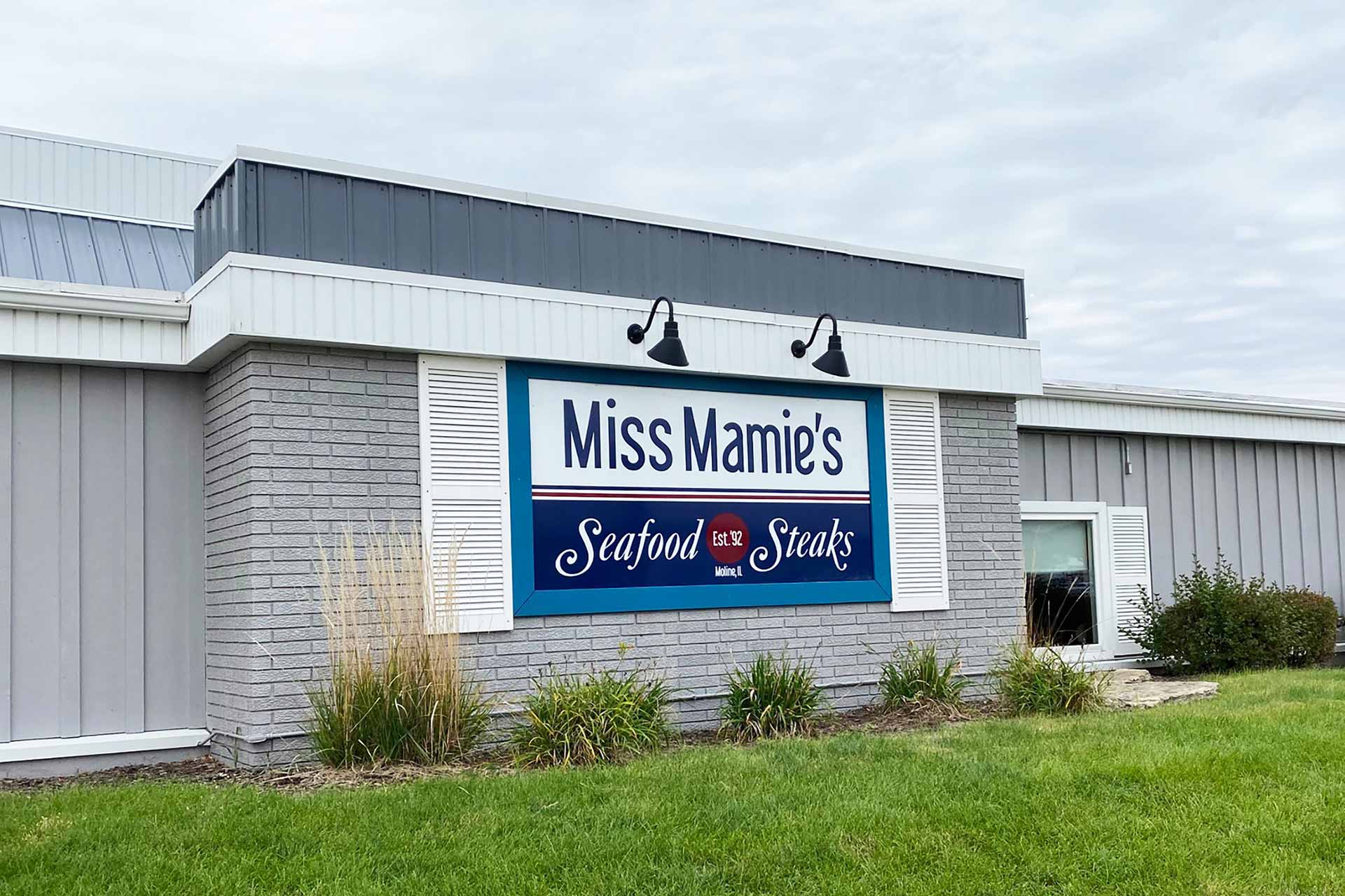 Miss Mamie's Seafood & Steaks