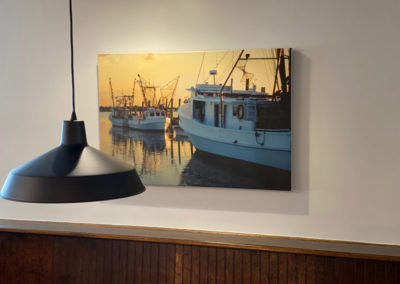 Picture-of-boats-on-the-wall